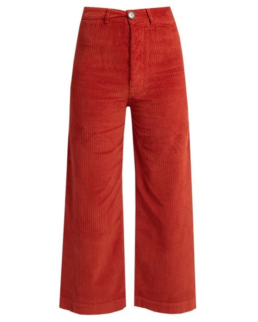 Ankle Length Trousers A pair of white 4-pocket corduroy trousers with a high waist and straight wide legs. A great transeasonal piece. You're welcome! This style is online exclusive. In a size 38 the waist width is 75 cm and the inseam is 73 cm. Monki cares Better Cotton Initiative Thanks for supporting responsibly grown cotton, together with Monki. Read more about our partnership here.